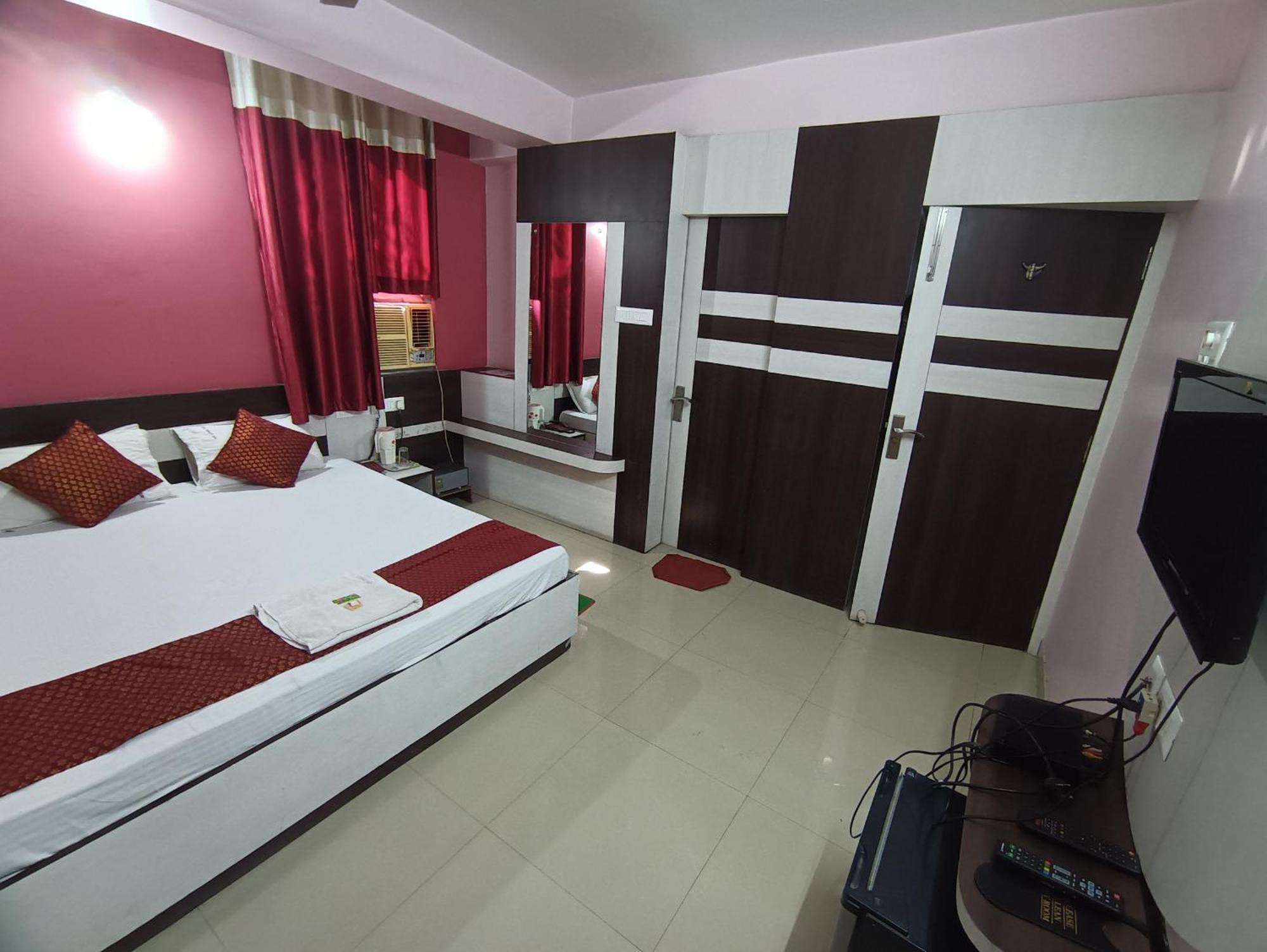 Hotel Viraat Inn Gaya Εξωτερικό φωτογραφία