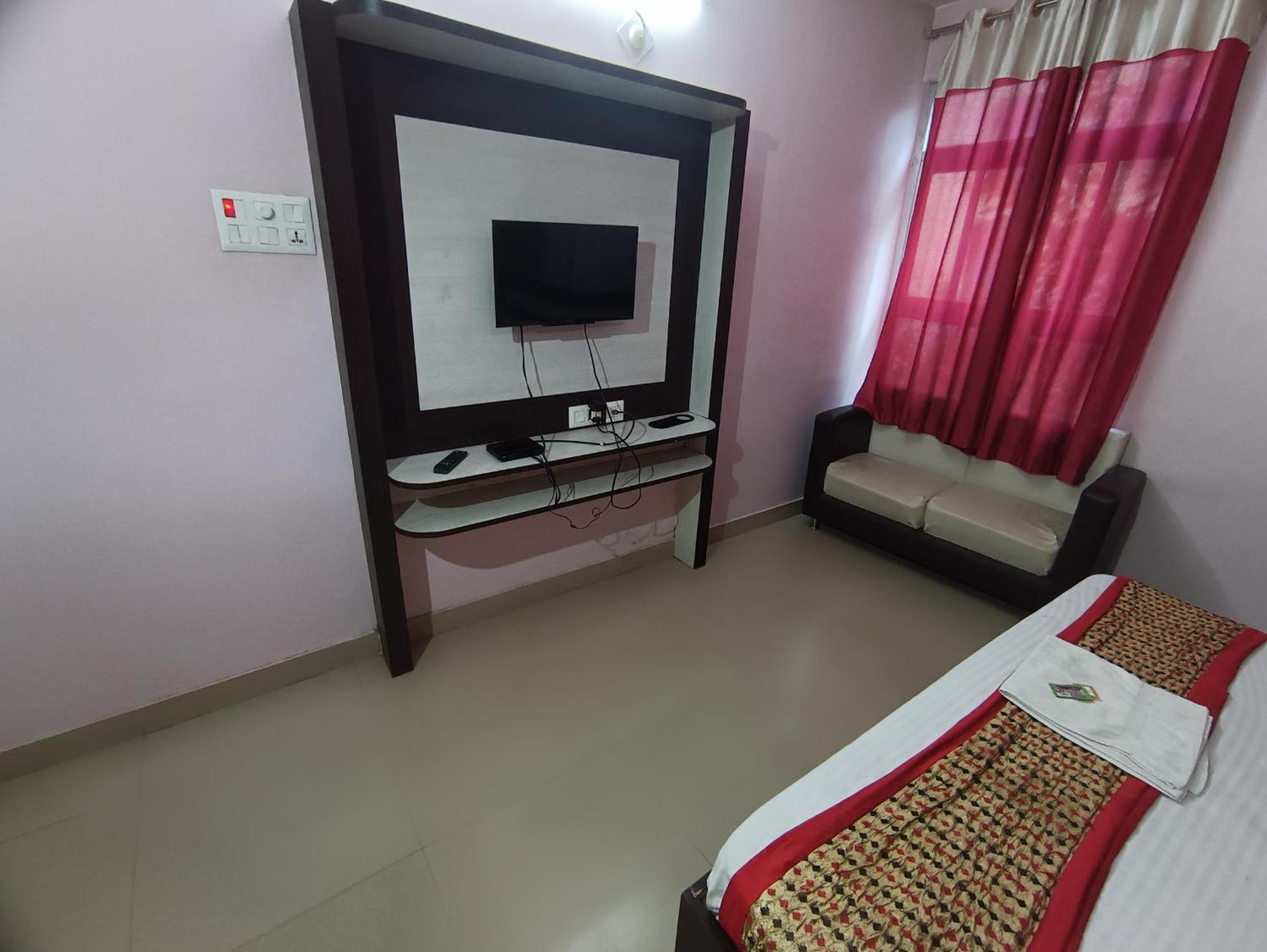 Hotel Viraat Inn Gaya Εξωτερικό φωτογραφία