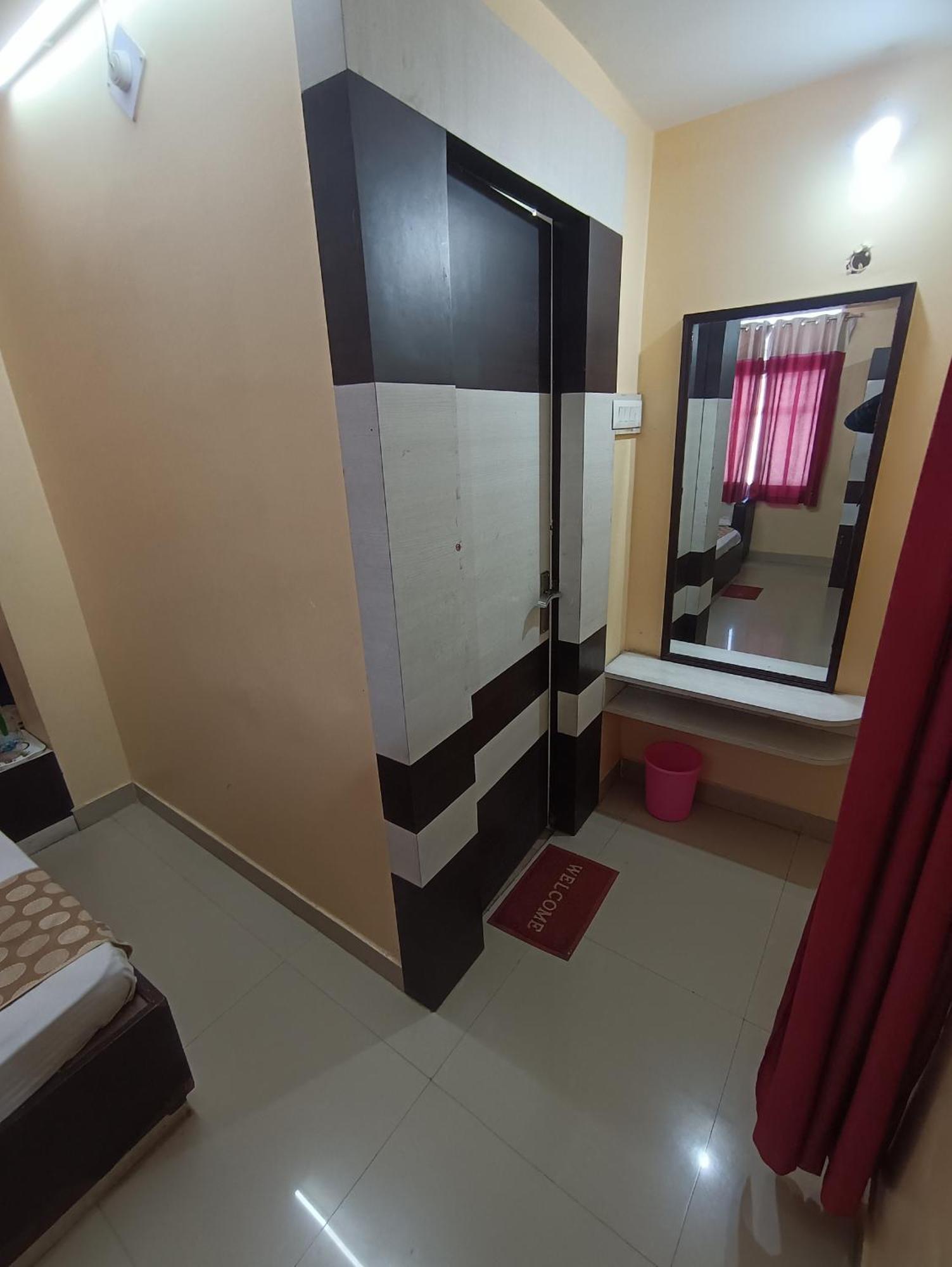 Hotel Viraat Inn Gaya Εξωτερικό φωτογραφία