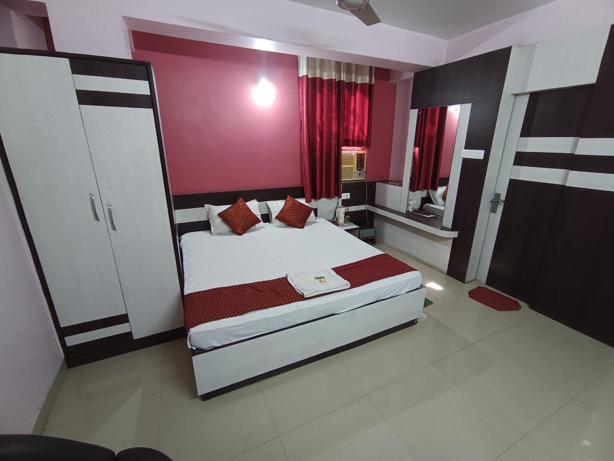 Hotel Viraat Inn Gaya Εξωτερικό φωτογραφία