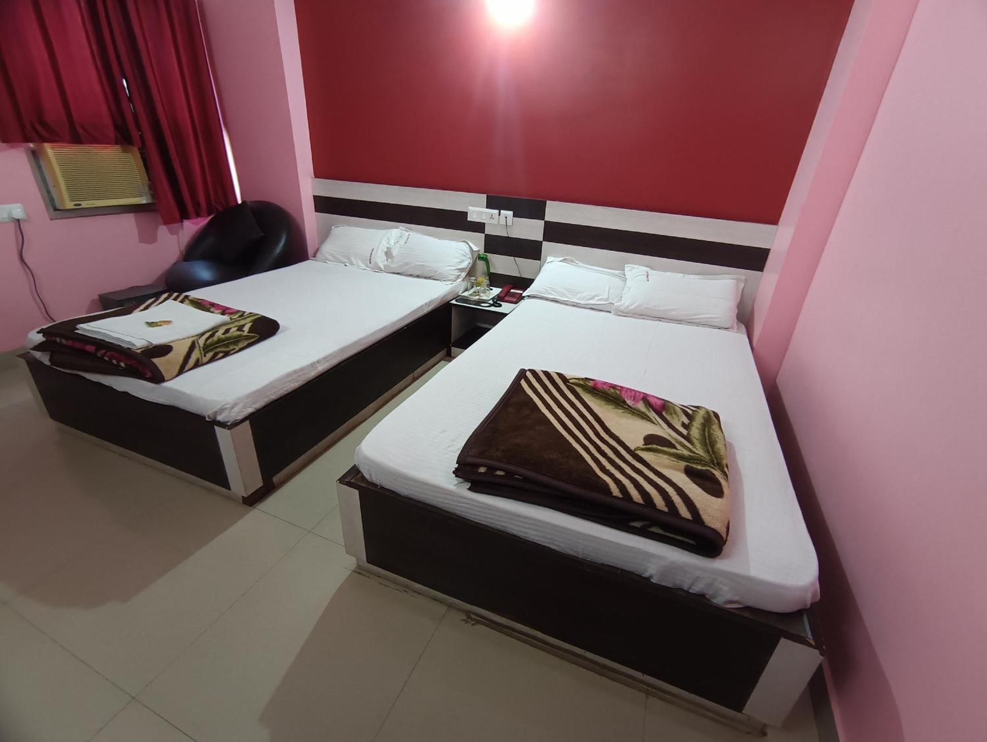 Hotel Viraat Inn Gaya Εξωτερικό φωτογραφία
