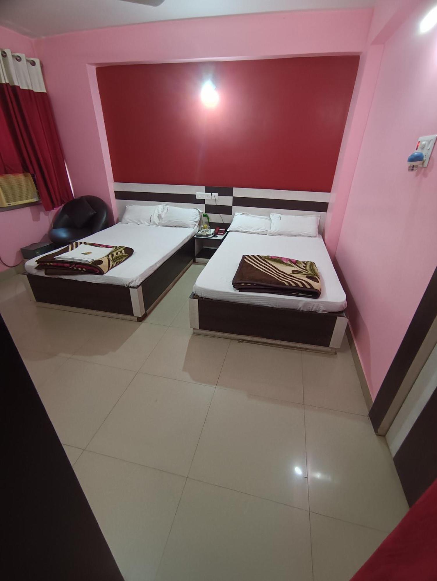 Hotel Viraat Inn Gaya Εξωτερικό φωτογραφία
