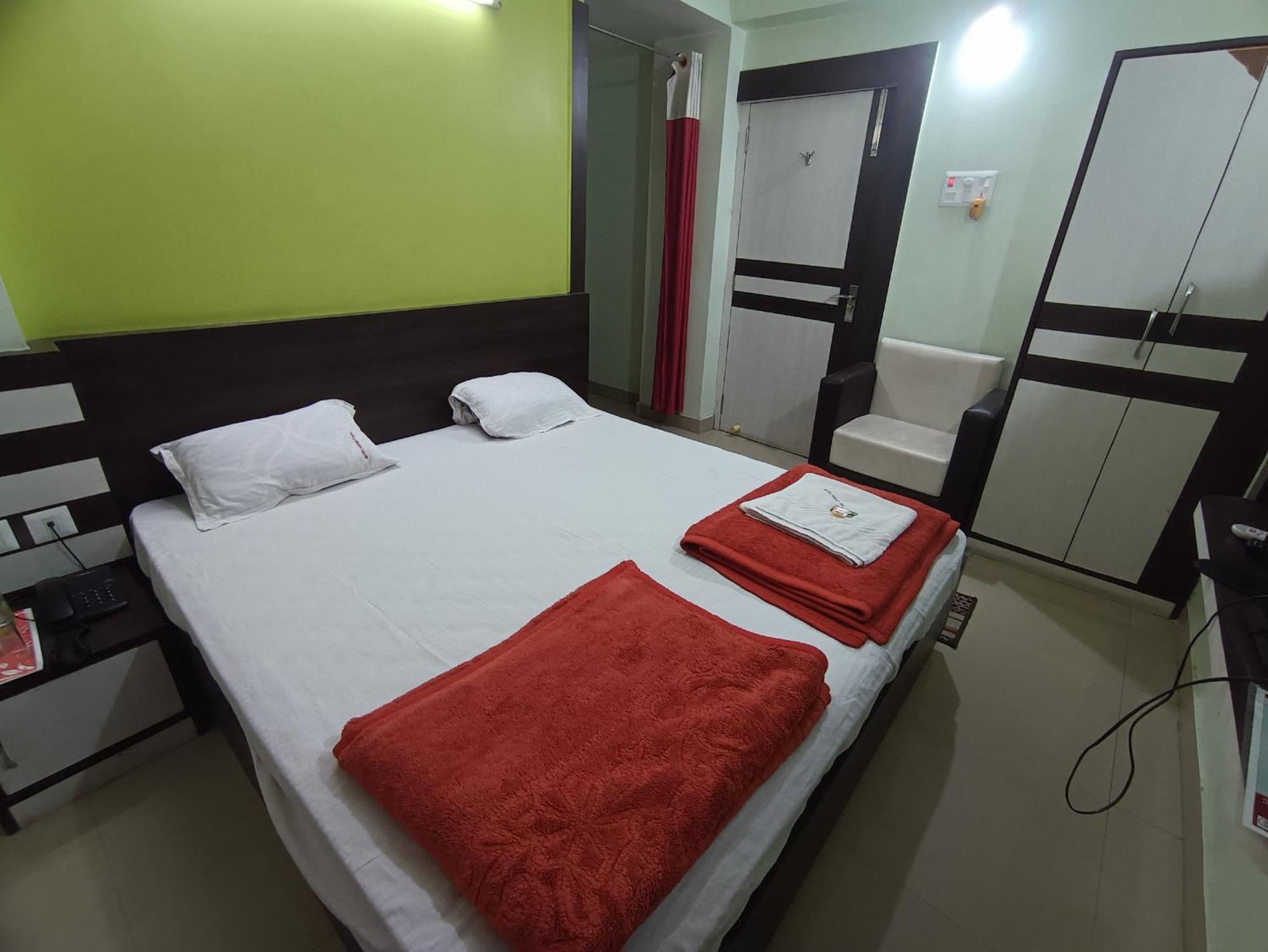 Hotel Viraat Inn Gaya Εξωτερικό φωτογραφία