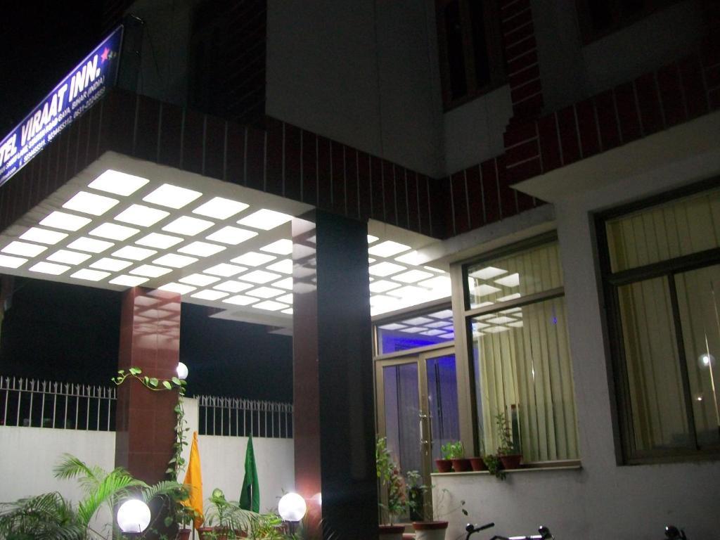 Hotel Viraat Inn Gaya Εξωτερικό φωτογραφία
