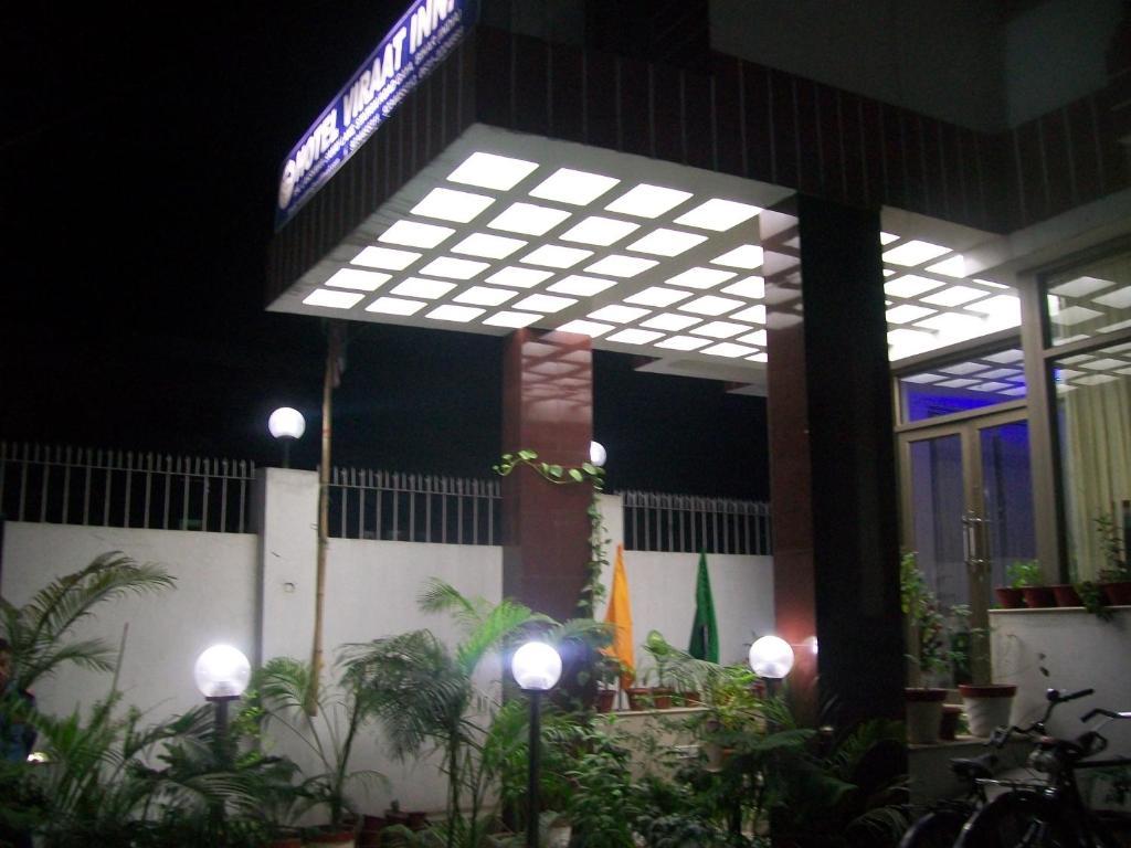Hotel Viraat Inn Gaya Εξωτερικό φωτογραφία