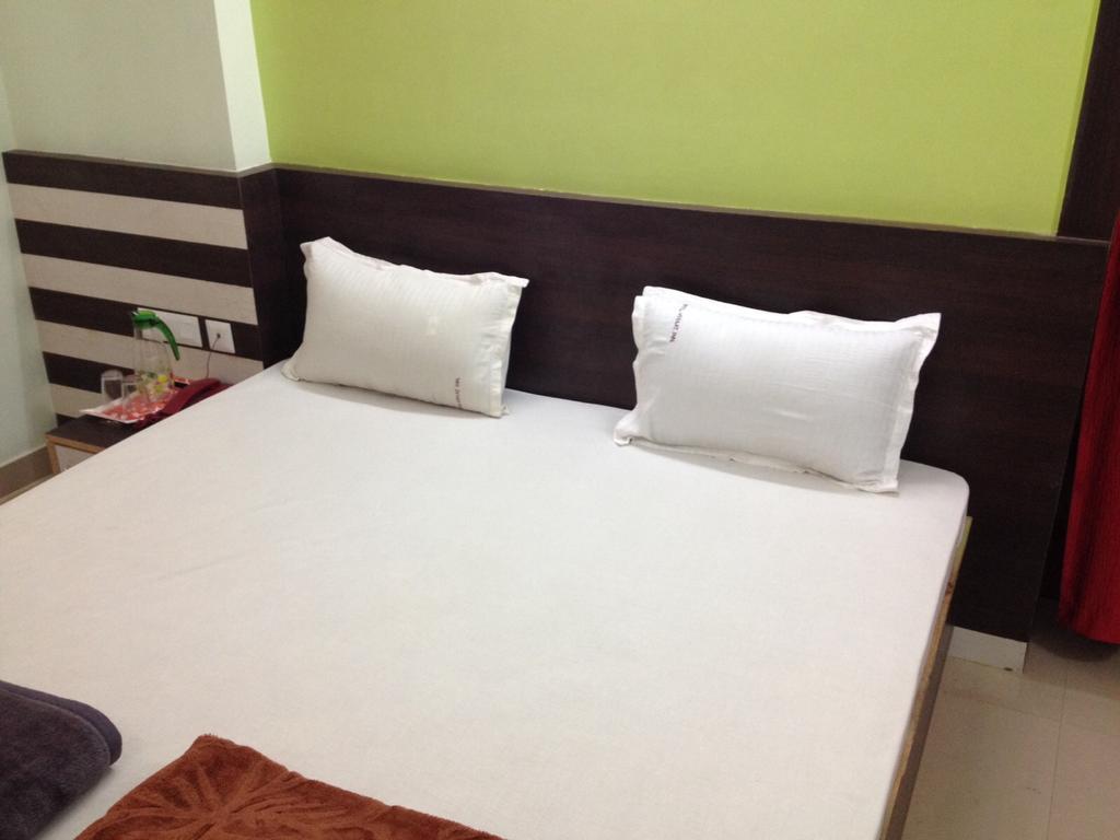 Hotel Viraat Inn Gaya Εξωτερικό φωτογραφία